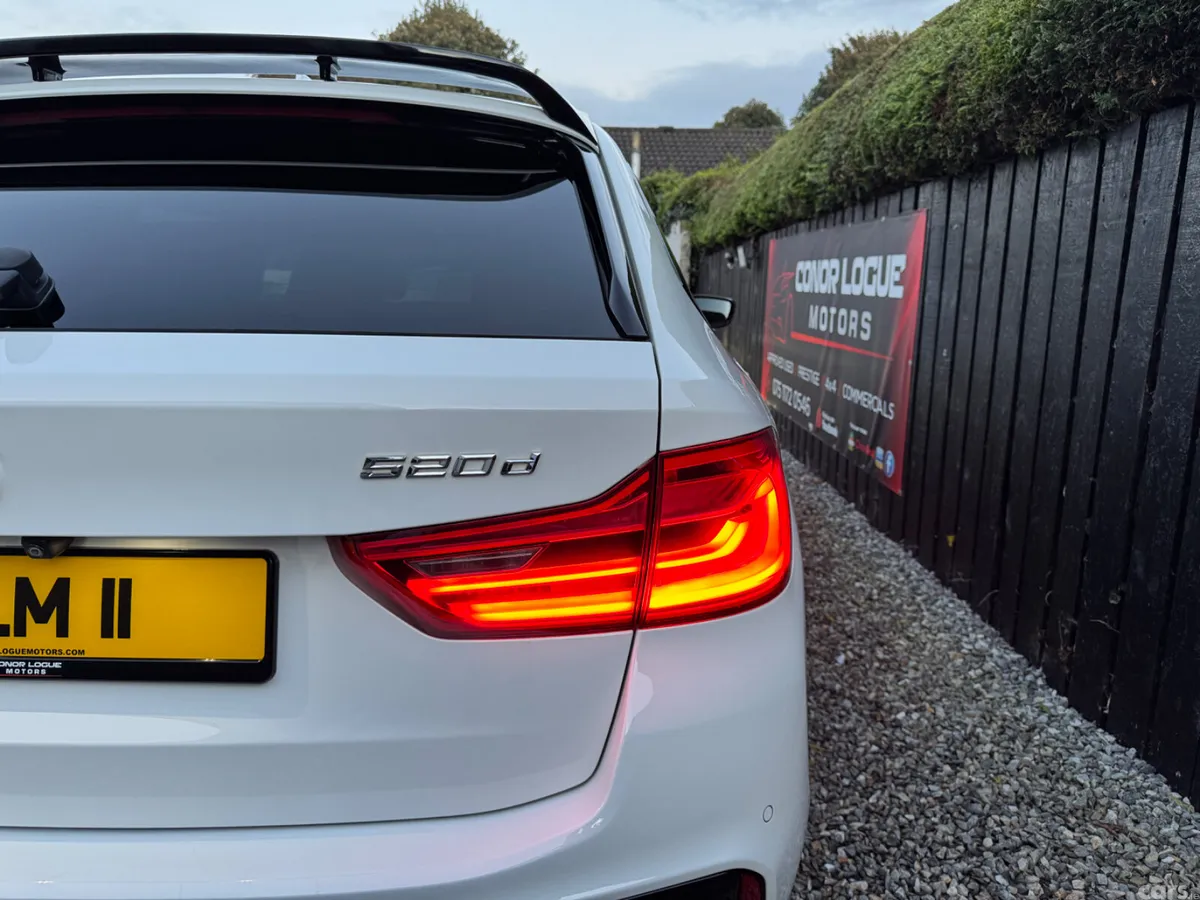 BMW 5-Series Estate, Diesel, 2019, White