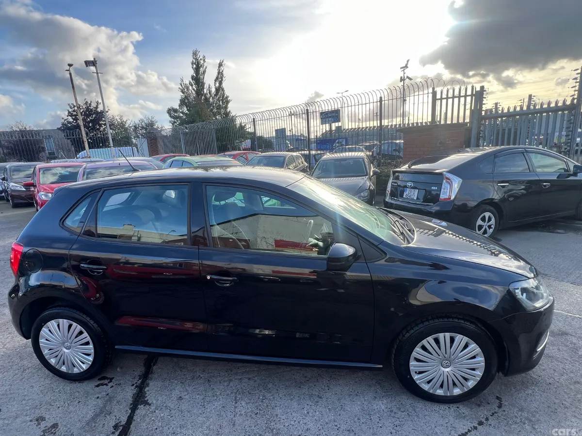 Volkswagen Polo Hatchback, Petrol, 2015, Black