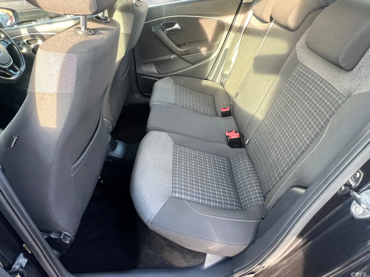 Volkswagen Polo Hatchback, Petrol, 2015, Black