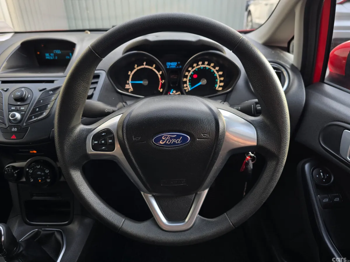 Ford Fiesta Hatchback, Petrol, 2014, Red