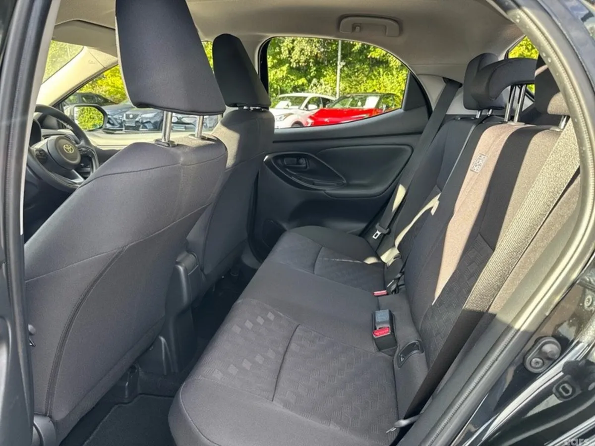 Toyota Yaris Hatchback, Petrol Hybrid, 2026, Black