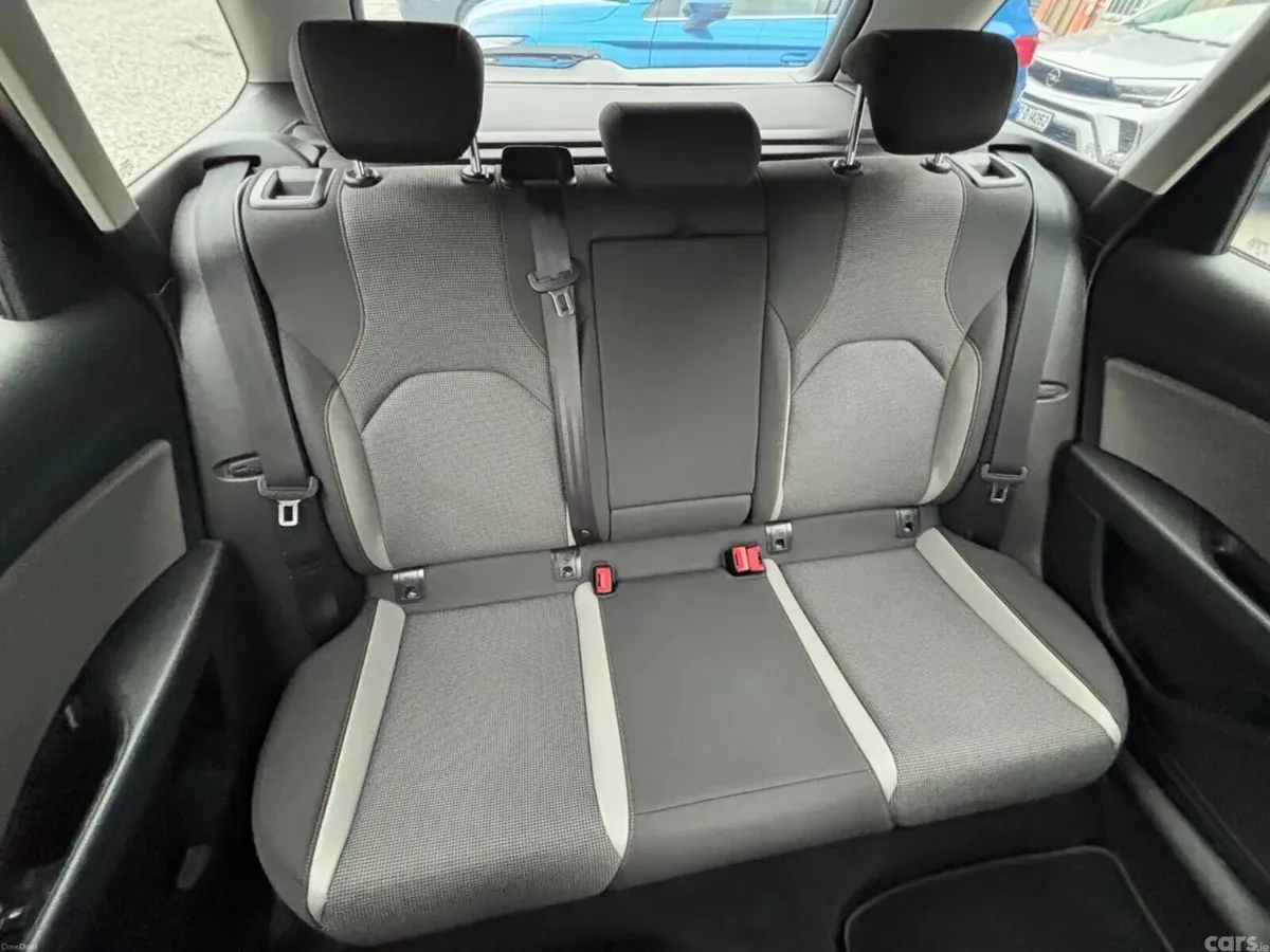 SEAT Leon Estate, Diesel, 2015, Red