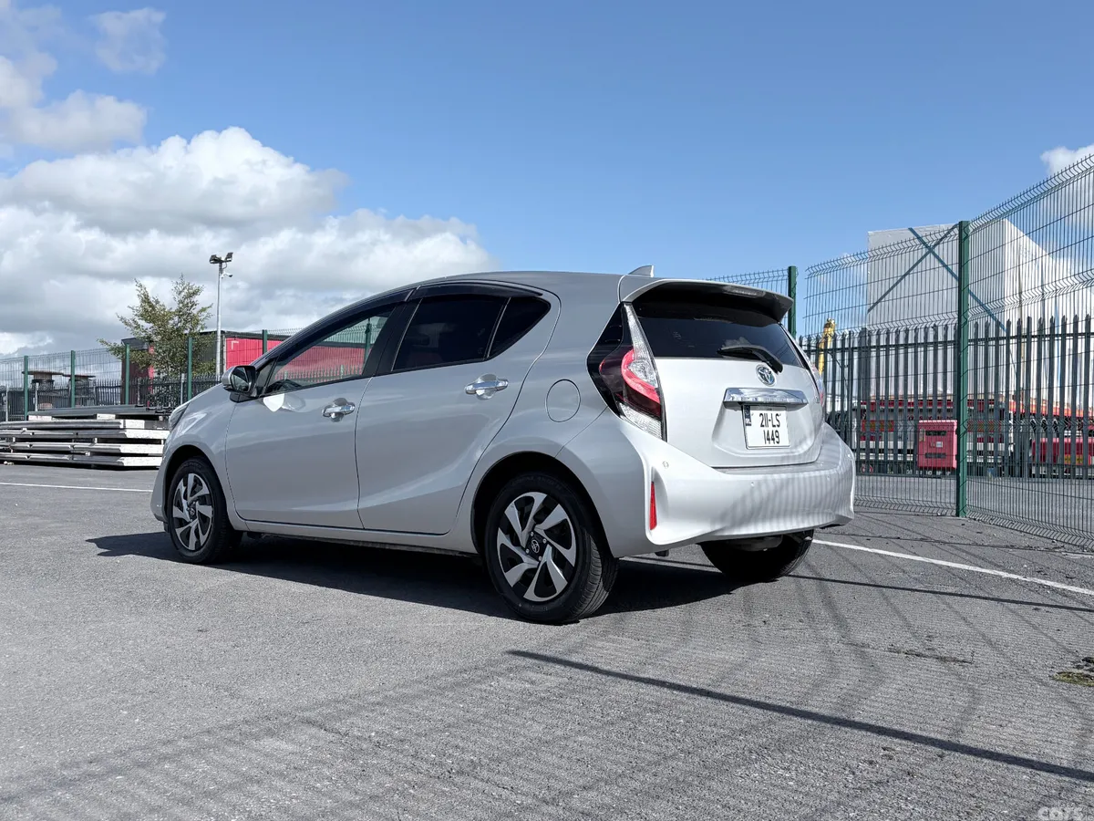 Toyota Aqua Hatchback, Petrol Hybrid, 2021, Silver