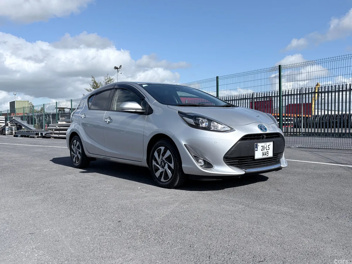 Toyota Aqua Hatchback, Petrol Hybrid, 2021, Silver