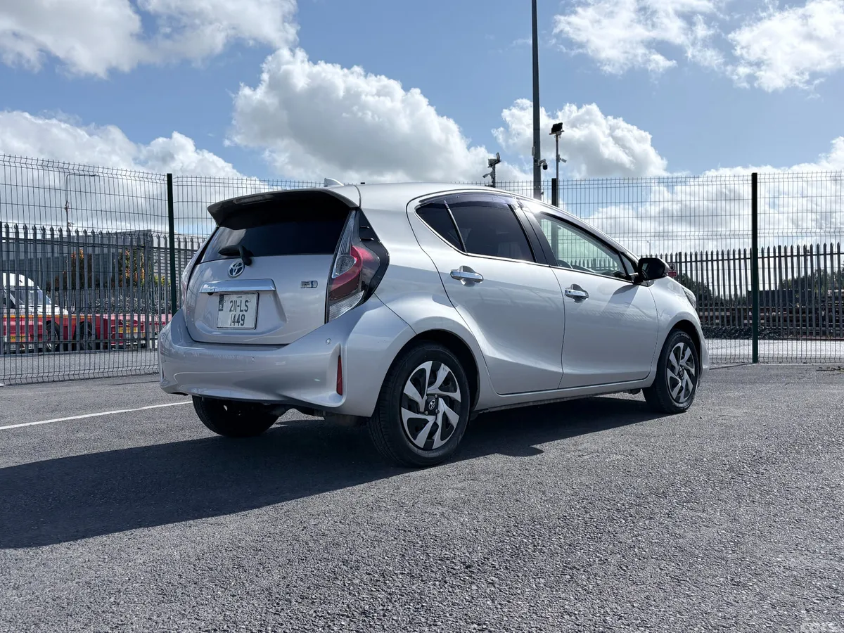 Toyota Aqua Hatchback, Petrol Hybrid, 2021, Silver