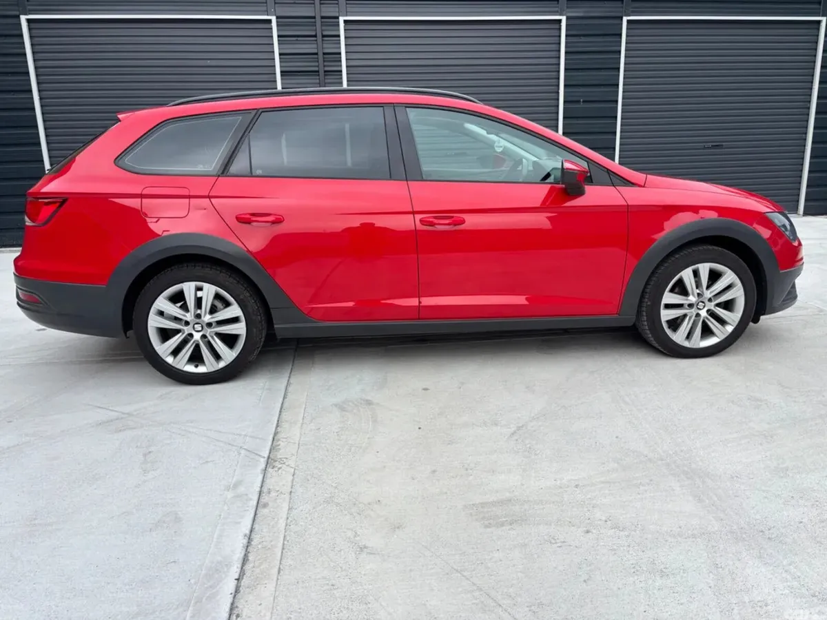 SEAT Leon Estate, Diesel, 2015, Red