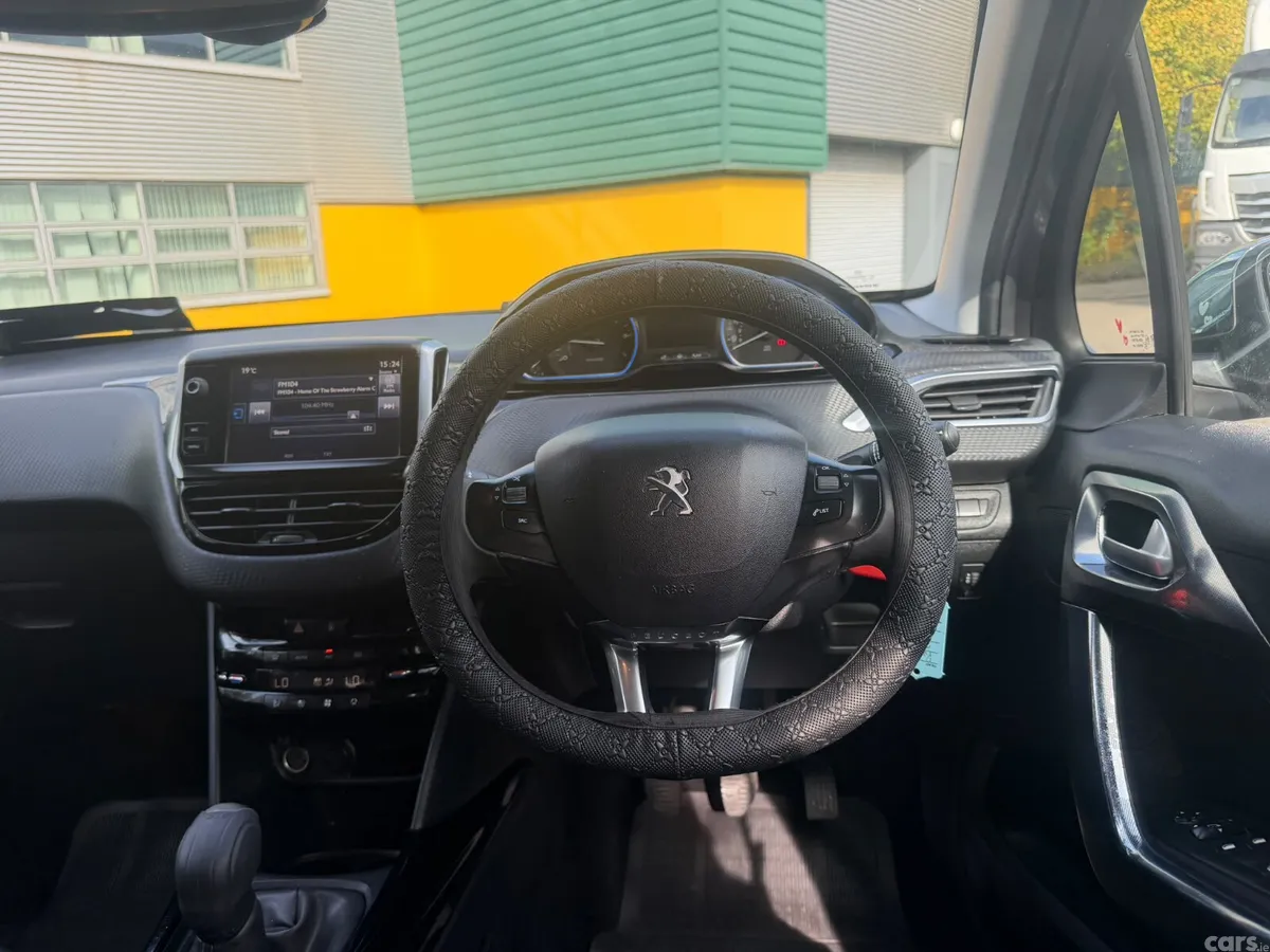 Peugeot 2008 SUV, Petrol, 2016, Grey
