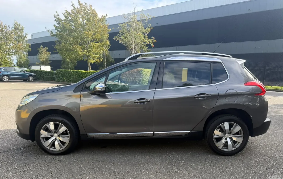 Peugeot 2008 SUV, Petrol, 2016, Grey