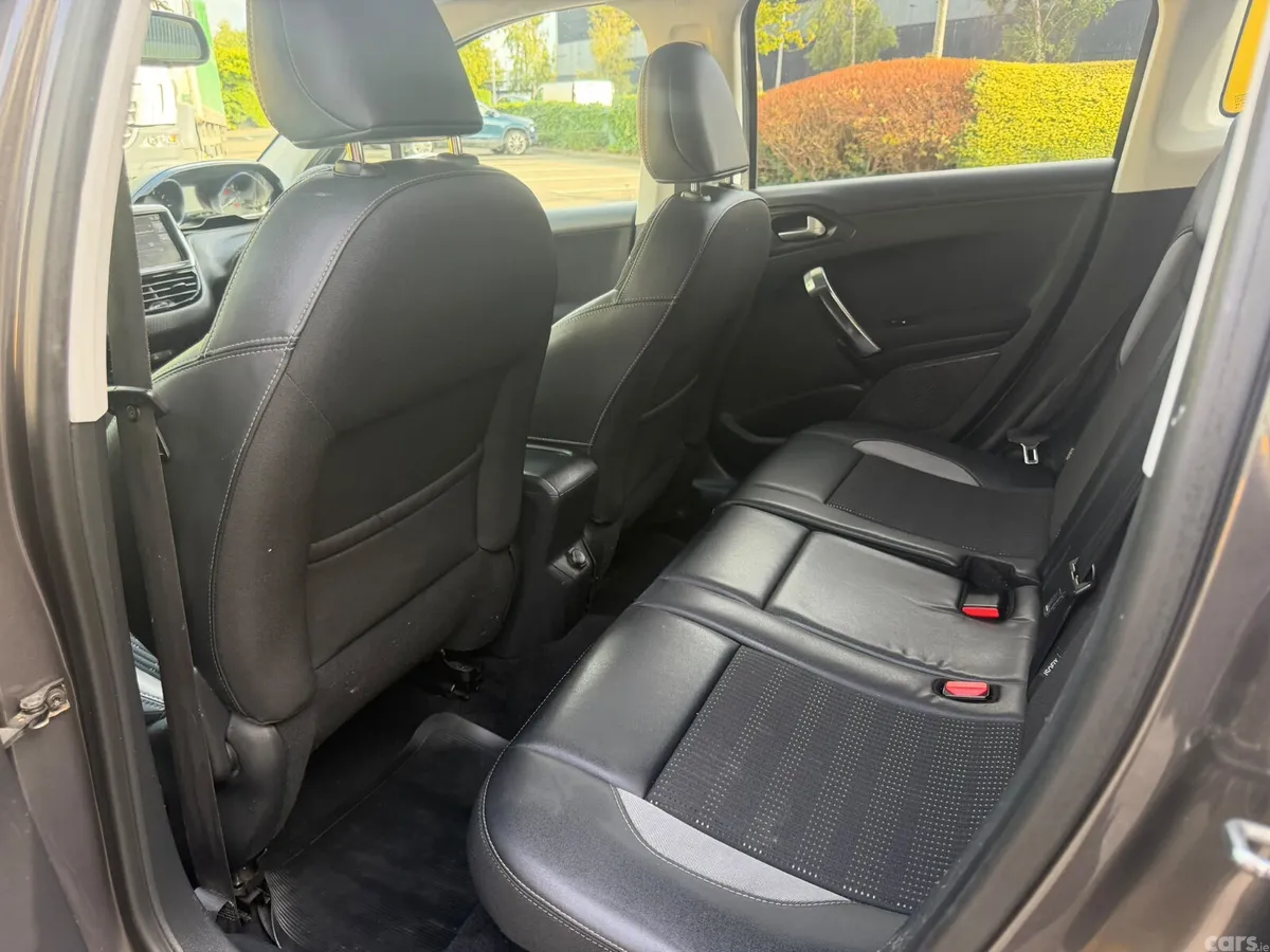 Peugeot 2008 SUV, Petrol, 2016, Grey