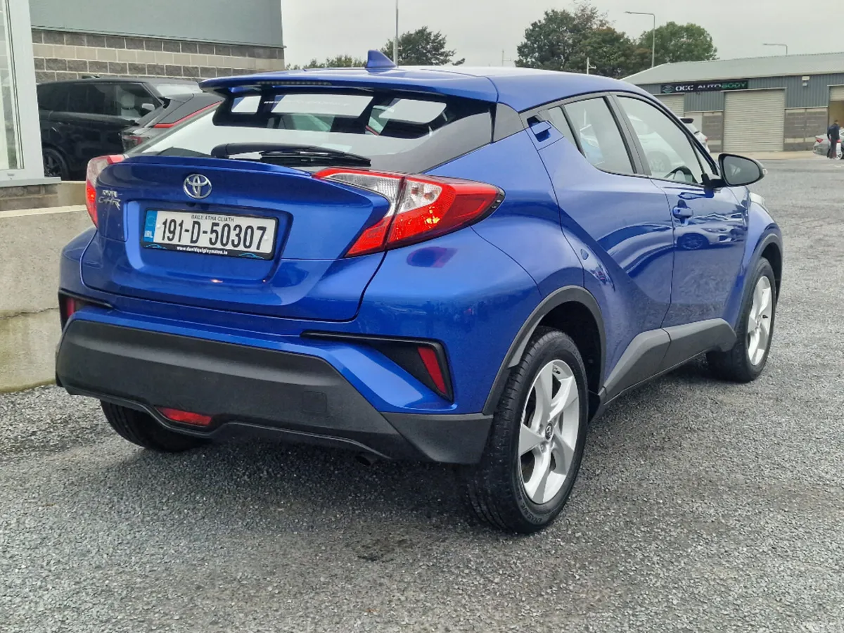 Toyota C-HR Hatchback, Petrol, 2019, Blue