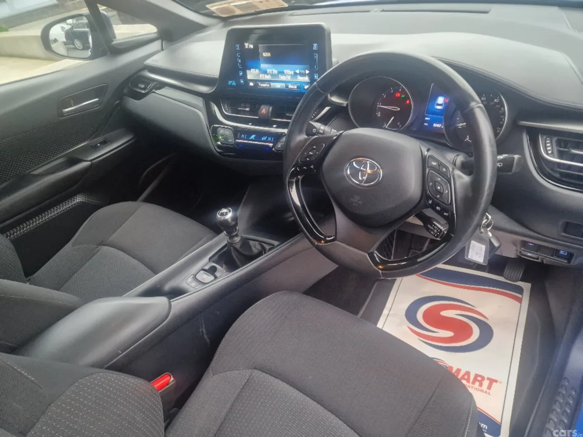 Toyota C-HR Hatchback, Petrol, 2019, Blue