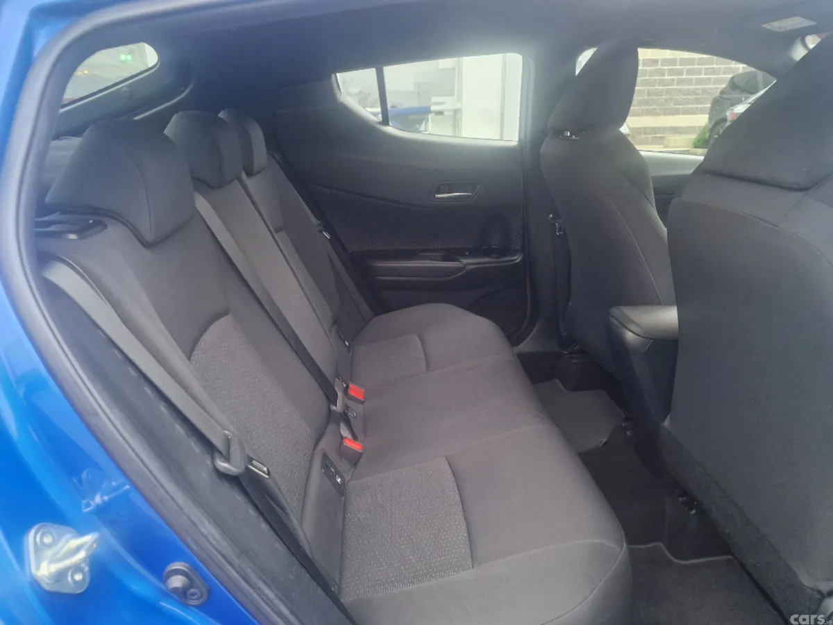 Toyota C-HR Hatchback, Petrol, 2019, Blue
