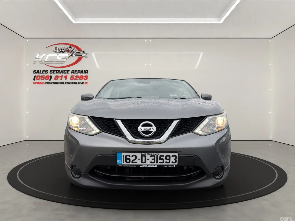 Nissan Qashqai Hatchback, Diesel, 2016, Grey