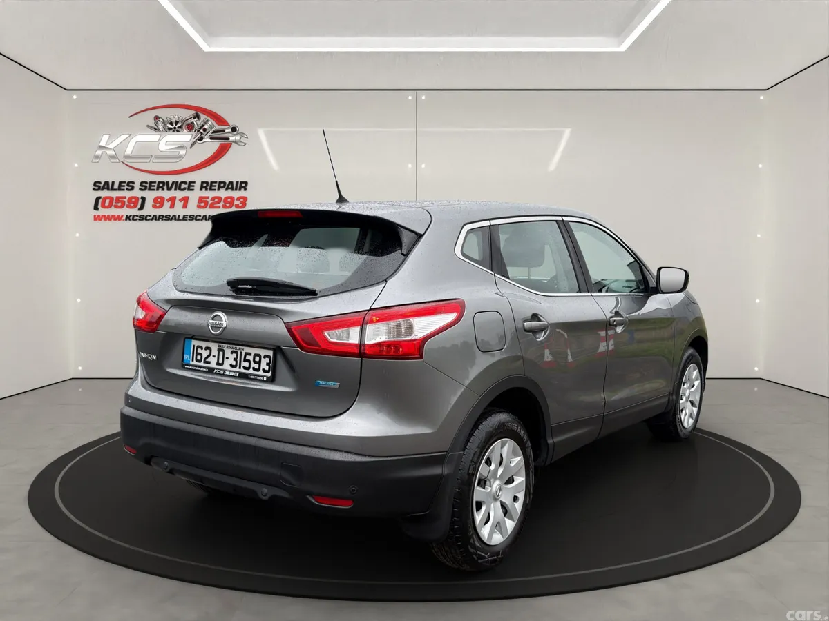 Nissan Qashqai Hatchback, Diesel, 2016, Grey