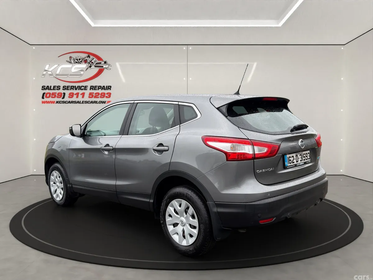 Nissan Qashqai Hatchback, Diesel, 2016, Grey