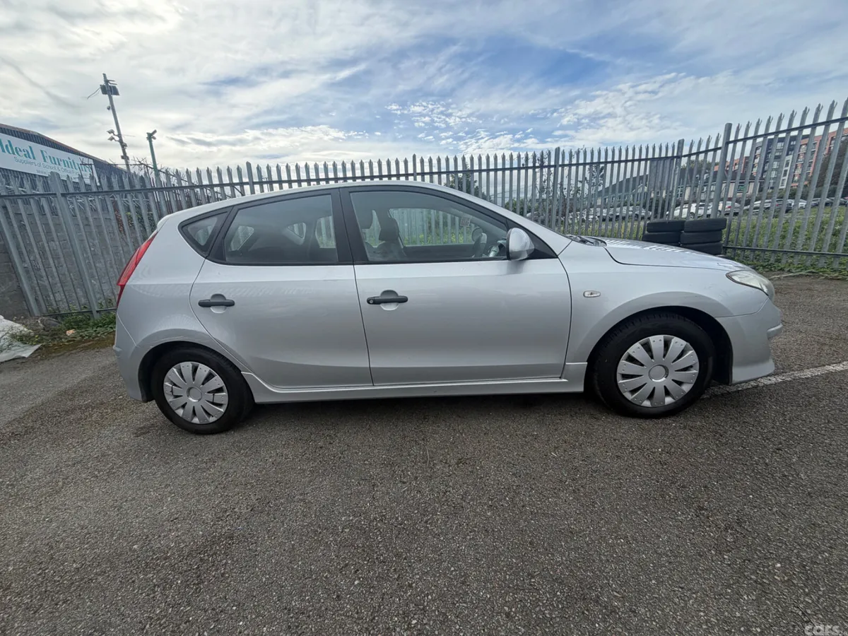 Hyundai i30 Hatchback, Diesel, 2010, Silver