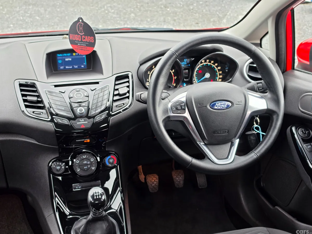 Ford Fiesta Hatchback, Petrol, 2016, Red