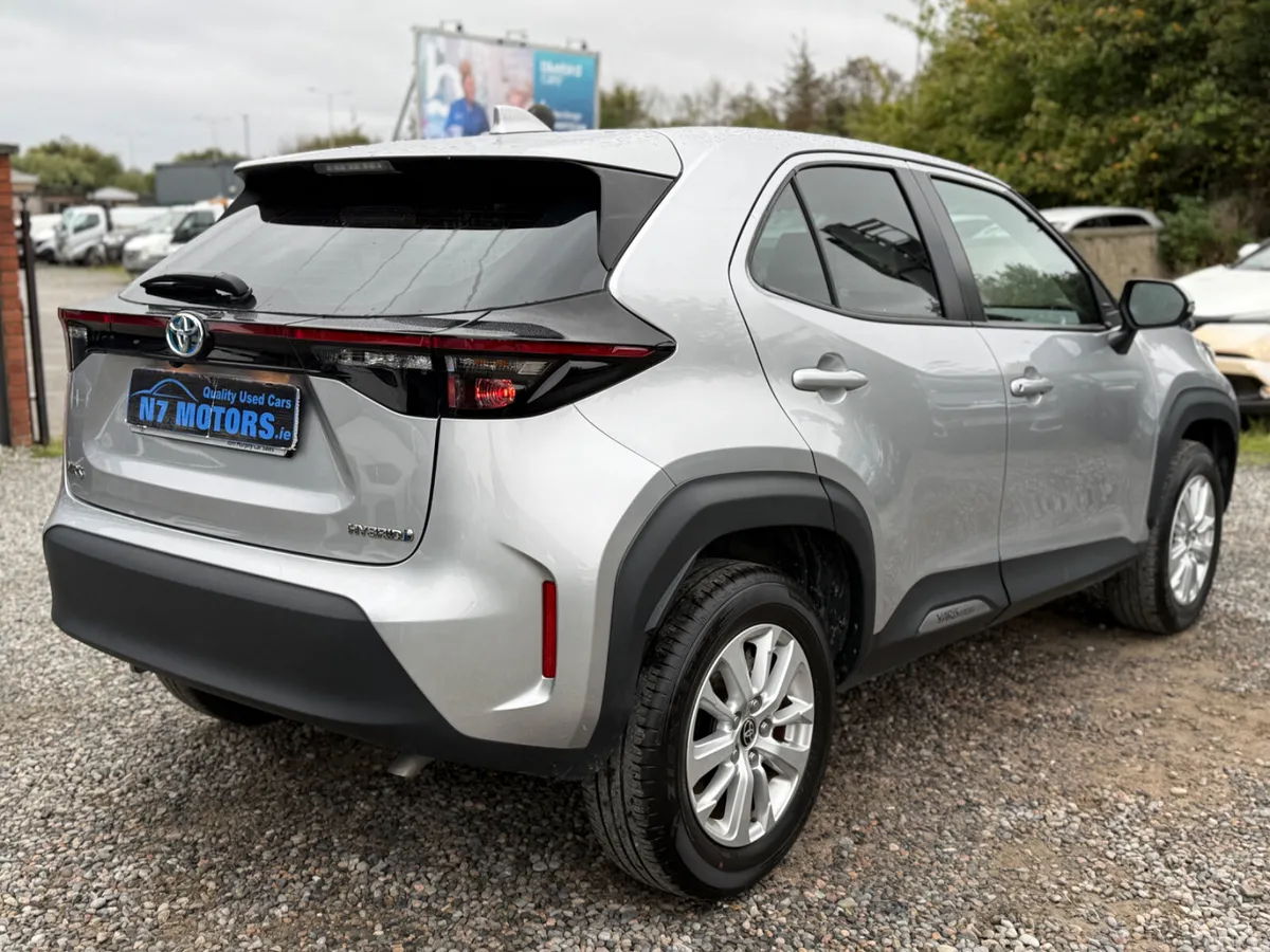 Toyota Yaris Cross SUV, Petrol Hybrid, 2024, Grey