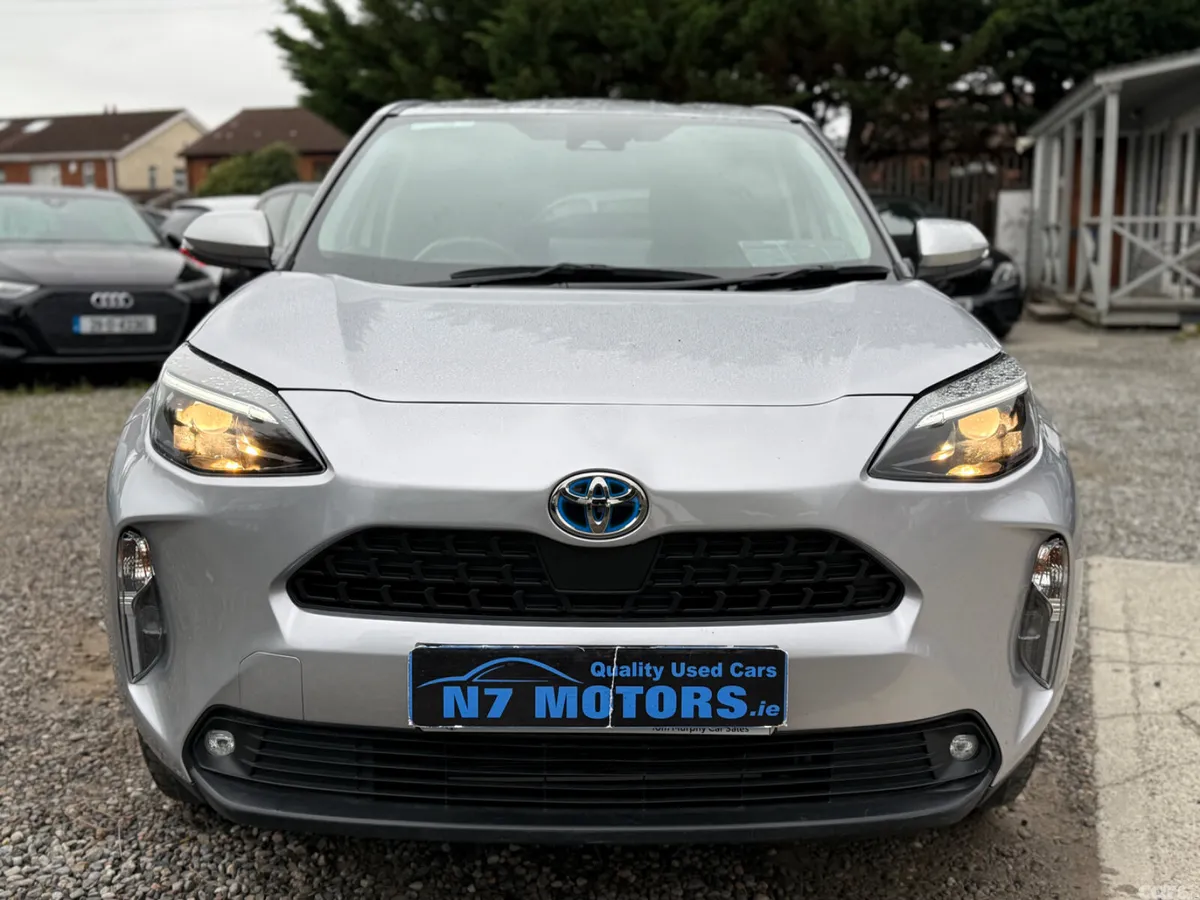 Toyota Yaris Cross SUV, Petrol Hybrid, 2024, Grey