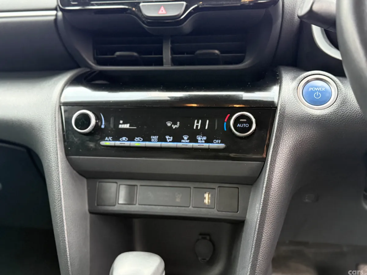 Toyota Yaris Cross SUV, Petrol Hybrid, 2024, Grey