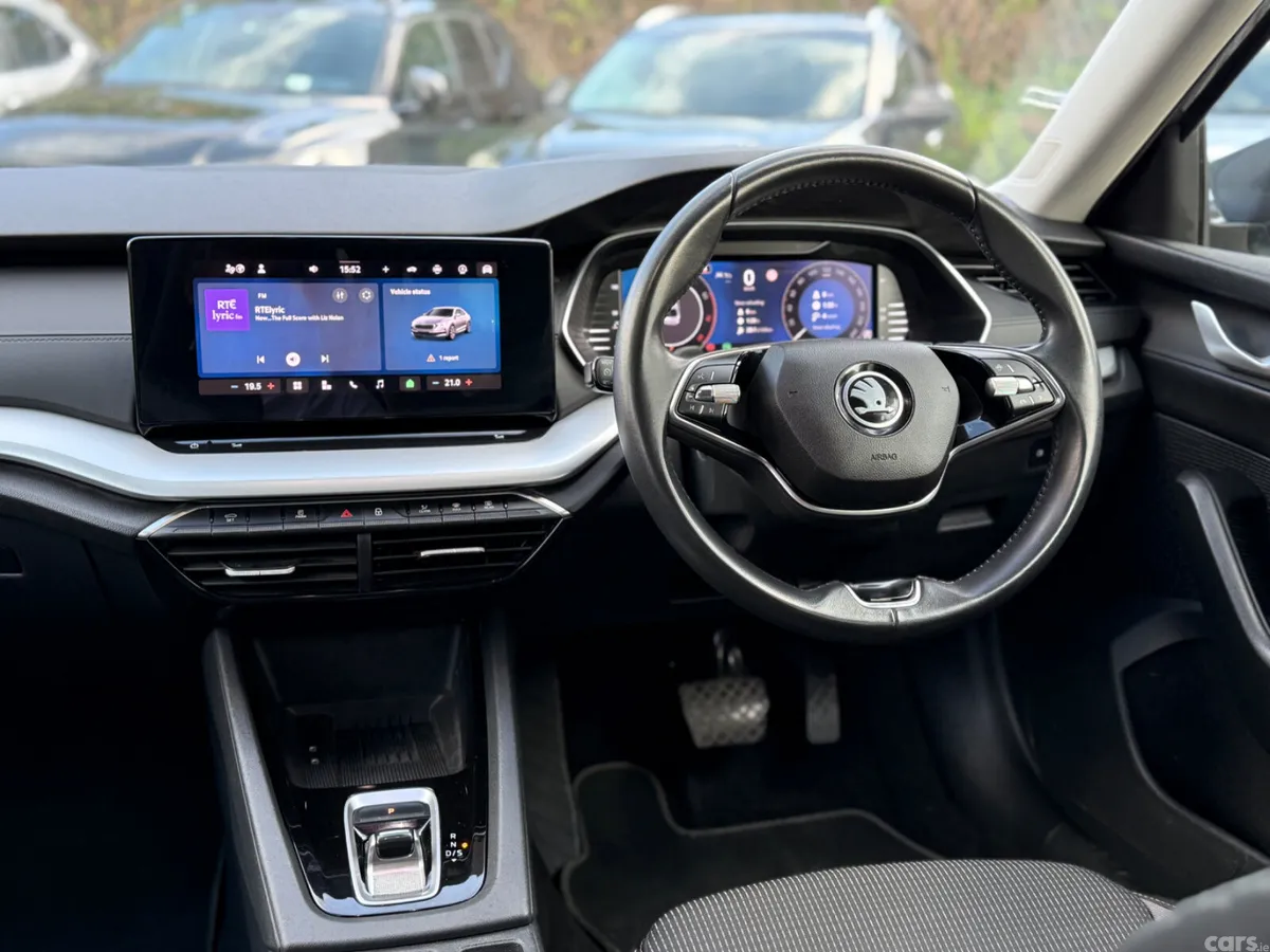 Skoda Octavia Hatchback, Petrol Hybrid, 2024, Grey
