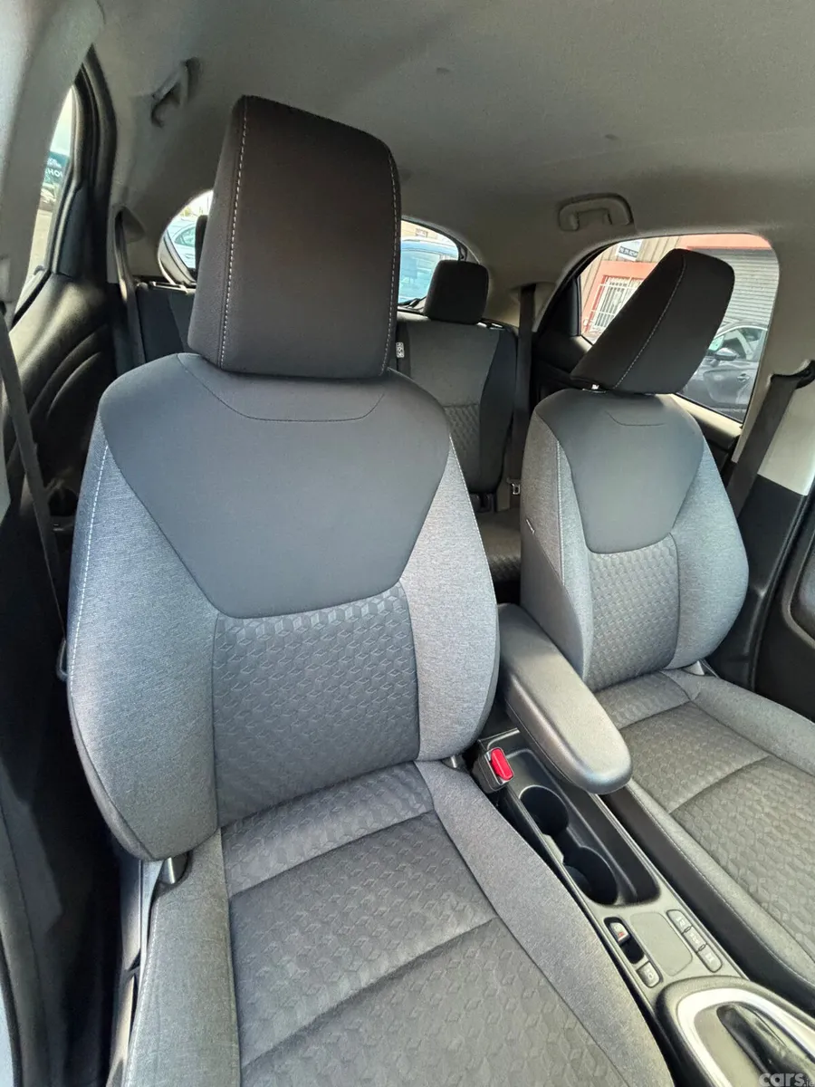 Mazda Mazda2 Hybrid Hatchback, Petrol, 2023, Grey