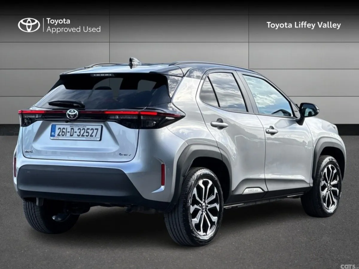 Toyota Yaris Cross Hatchback, Petrol Hybrid, 2026, Grey