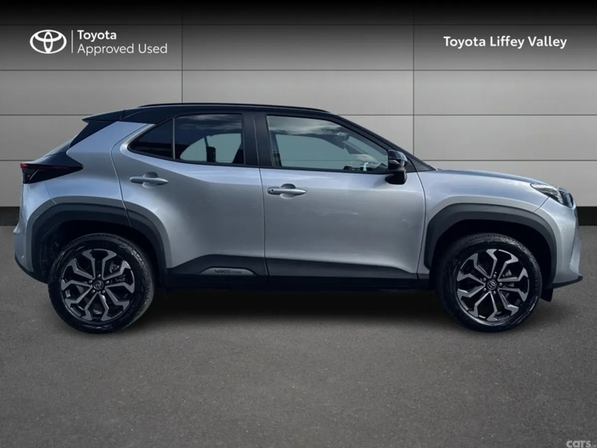 Toyota Yaris Cross Hatchback, Petrol Hybrid, 2026, Grey