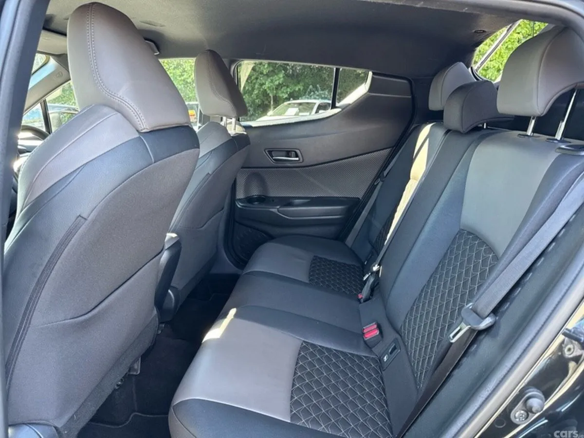 Toyota C-HR SUV, Petrol Hybrid, 2022, Black