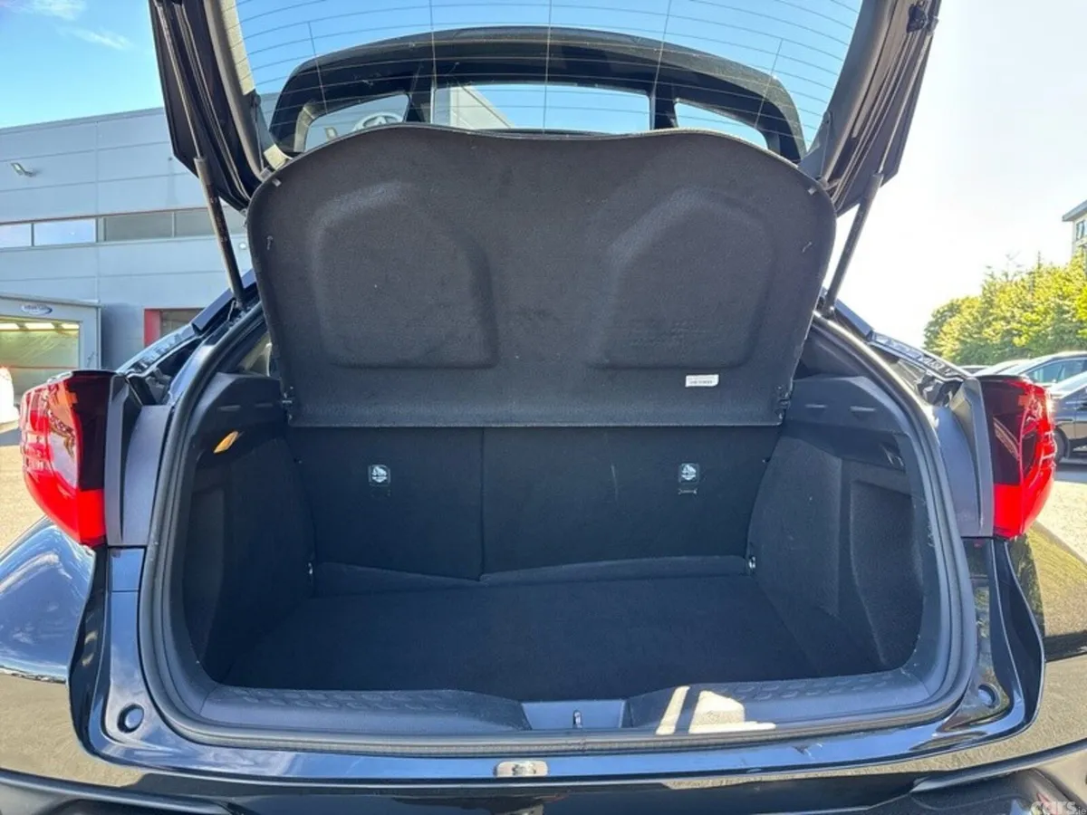 Toyota C-HR SUV, Petrol Hybrid, 2022, Black