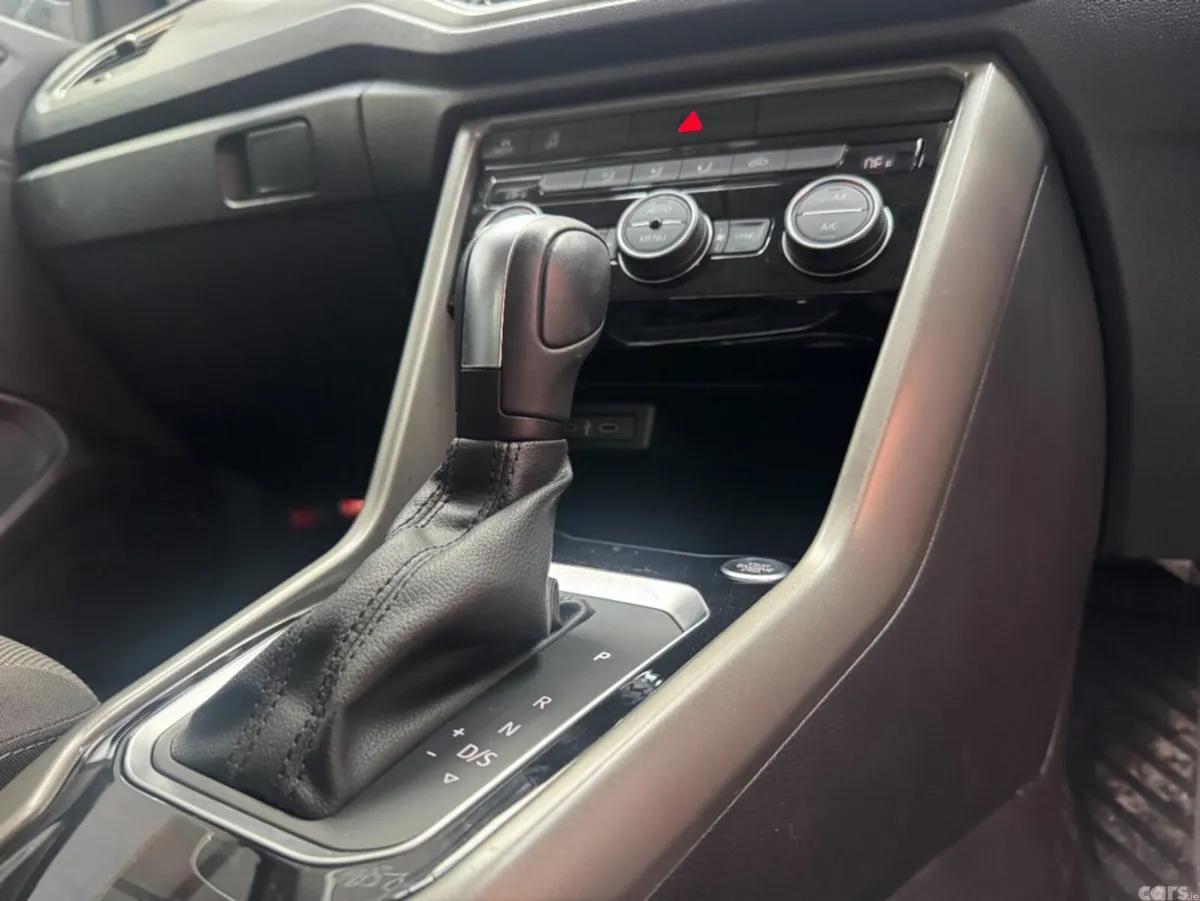 Volkswagen T-Roc SUV, Petrol, 2021, Red