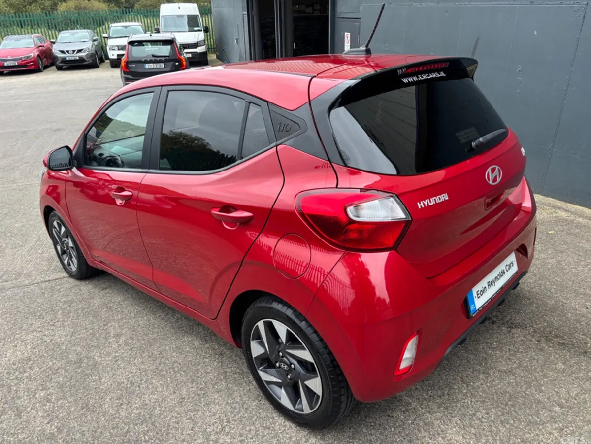 Hyundai i10 Hatchback, Petrol, 2023, Red