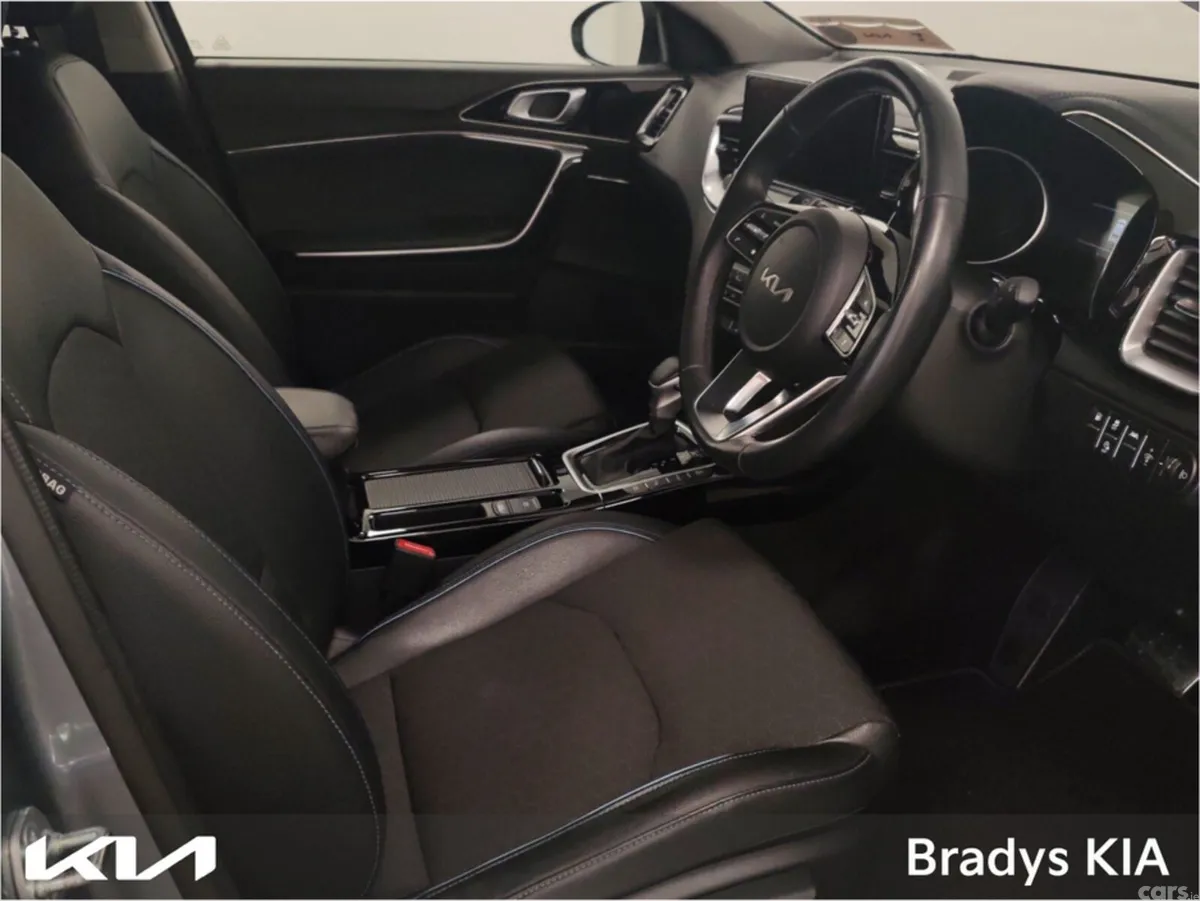 Kia XCeed Hatchback, Petrol Plug-in Hybrid, 2024, Grey
