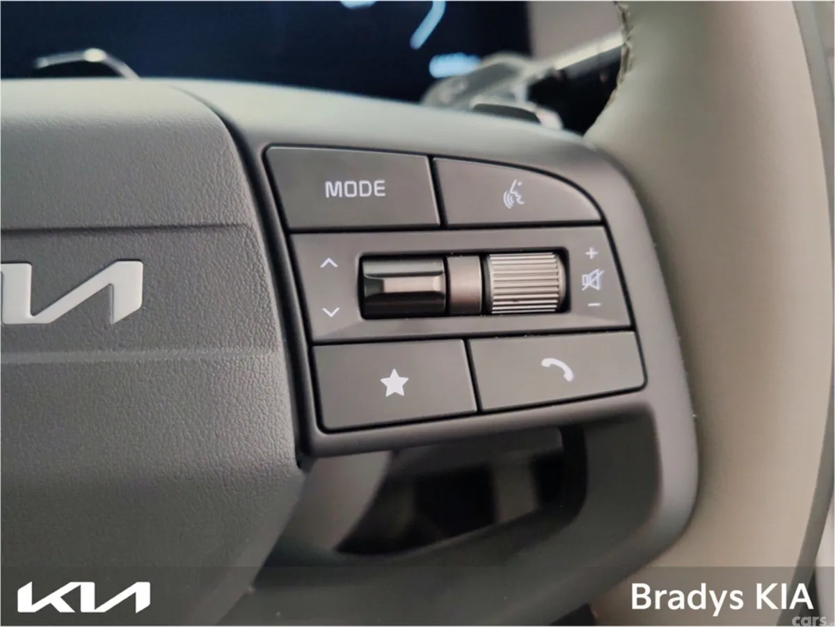 Kia EV6 MPV, Electric, 2026, White