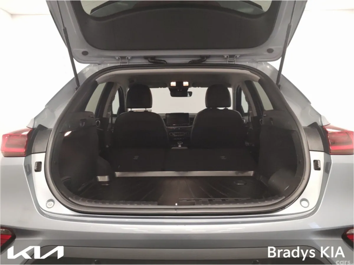 Kia XCeed Hatchback, Petrol Plug-in Hybrid, 2024, Grey