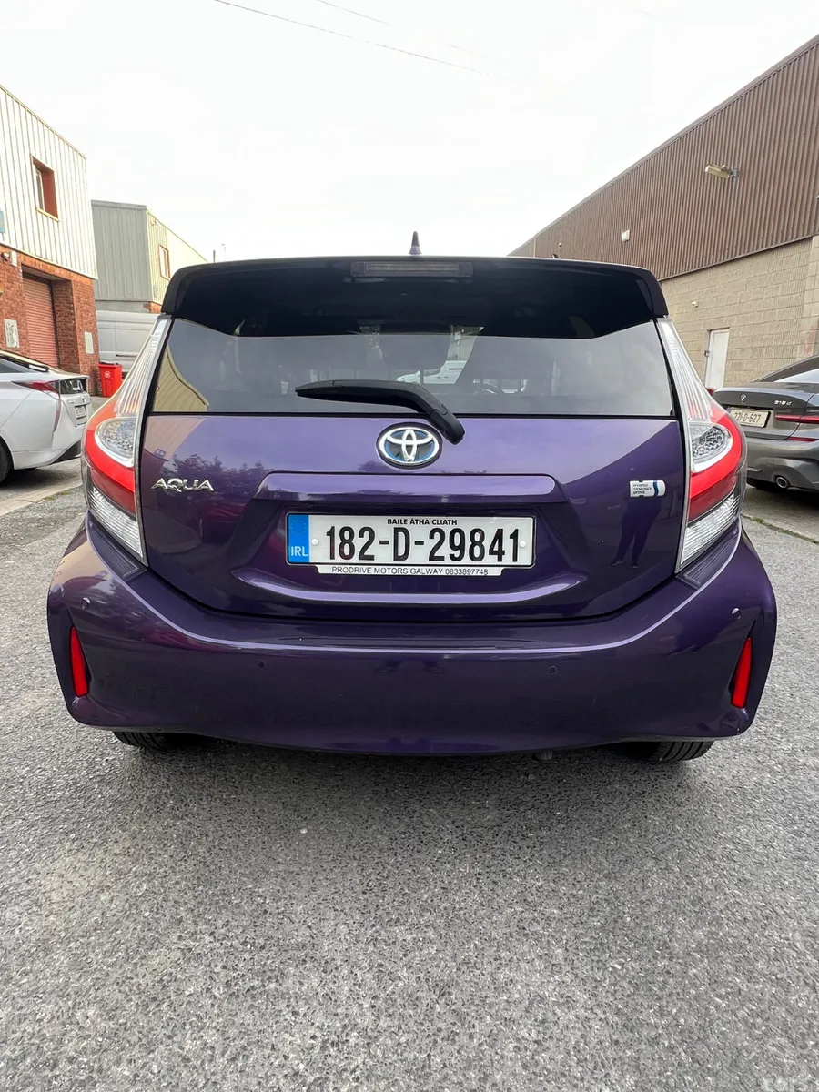 Toyota Aqua Hatchback, Petrol Hybrid, 2018, Blue