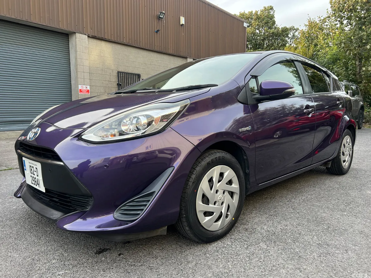 Toyota Aqua Hatchback, Petrol Hybrid, 2018, Blue