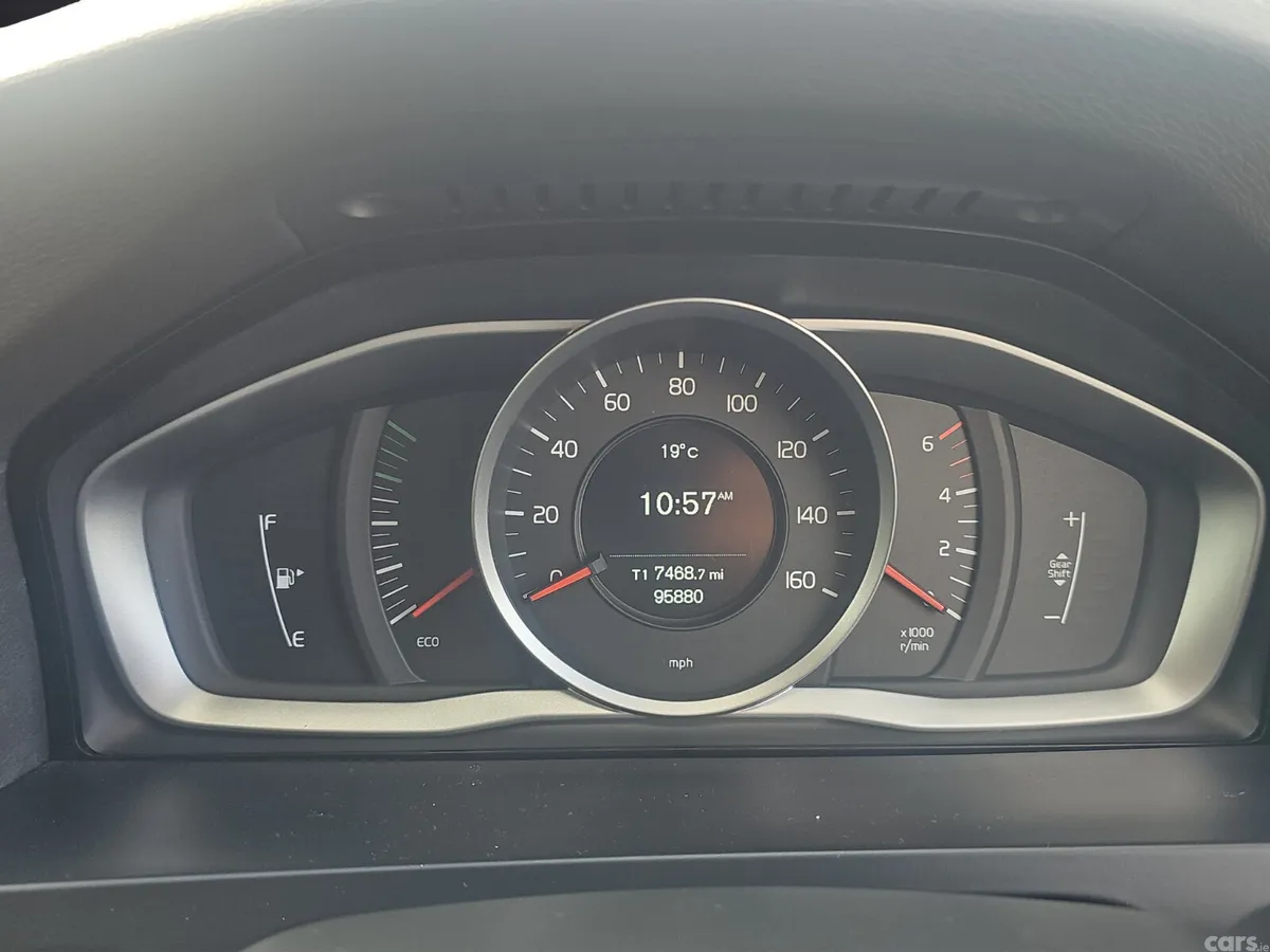 Volvo S60 Saloon, Diesel, 2016, White