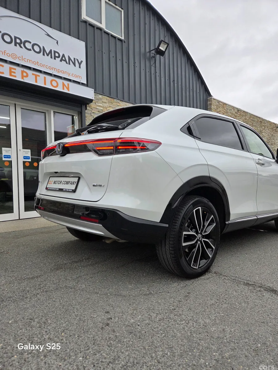Honda HR-V SUV, Petrol Hybrid, 2025, White