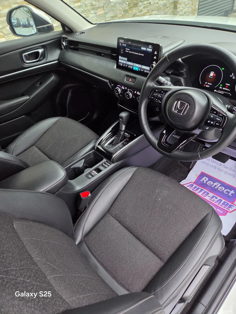 Honda HR-V SUV, Petrol Hybrid, 2025, White
