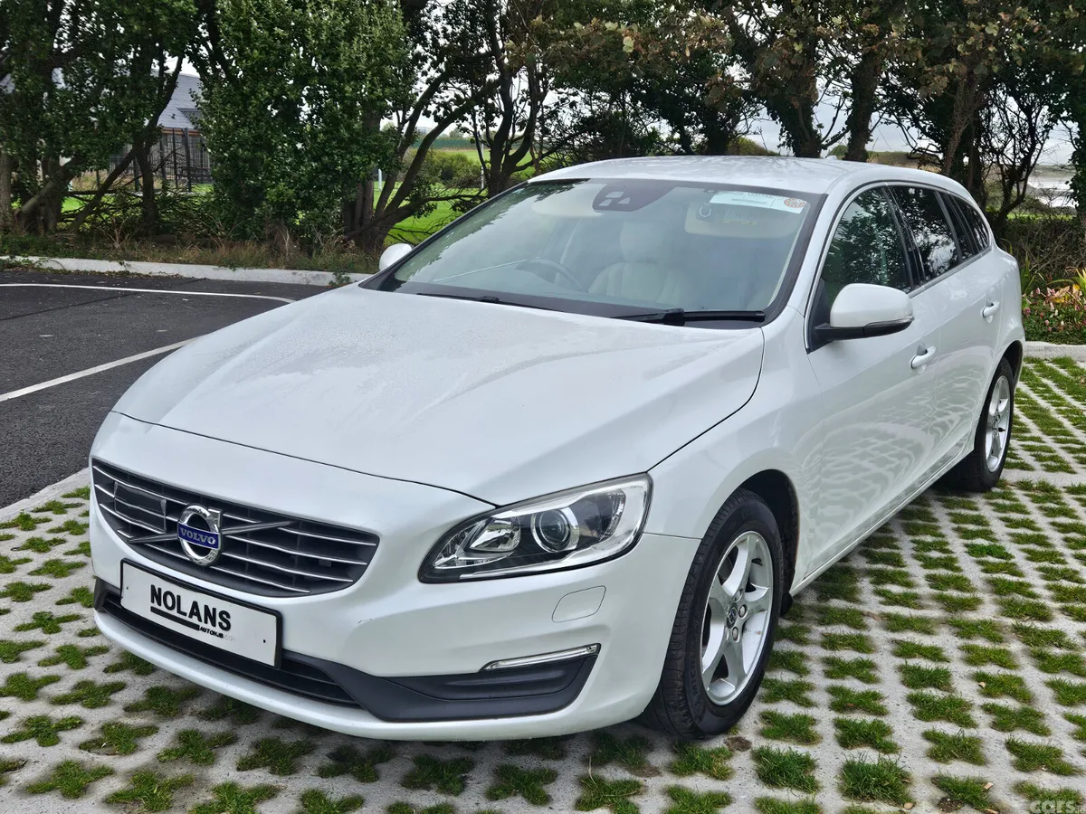Volvo V60 Estate, Diesel, 2016, White