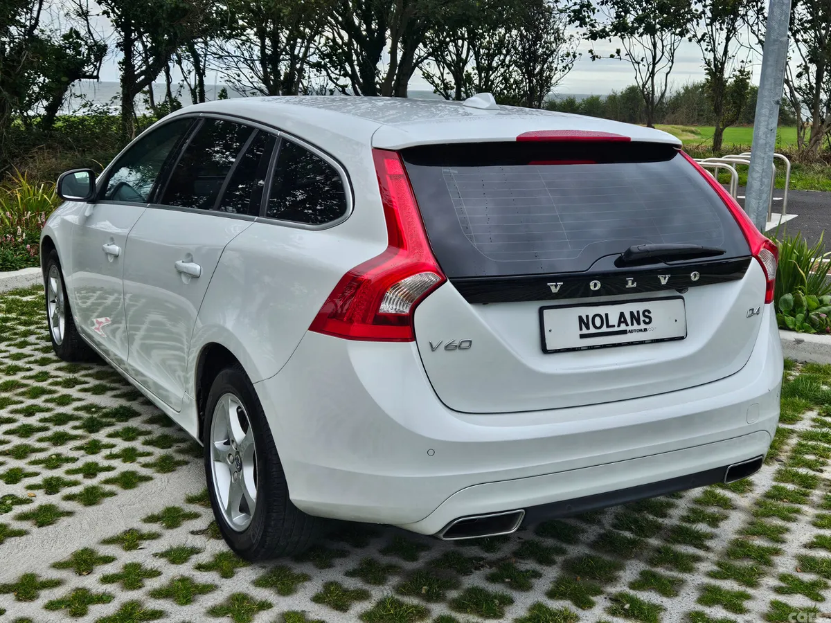 Volvo V60 Estate, Diesel, 2016, White