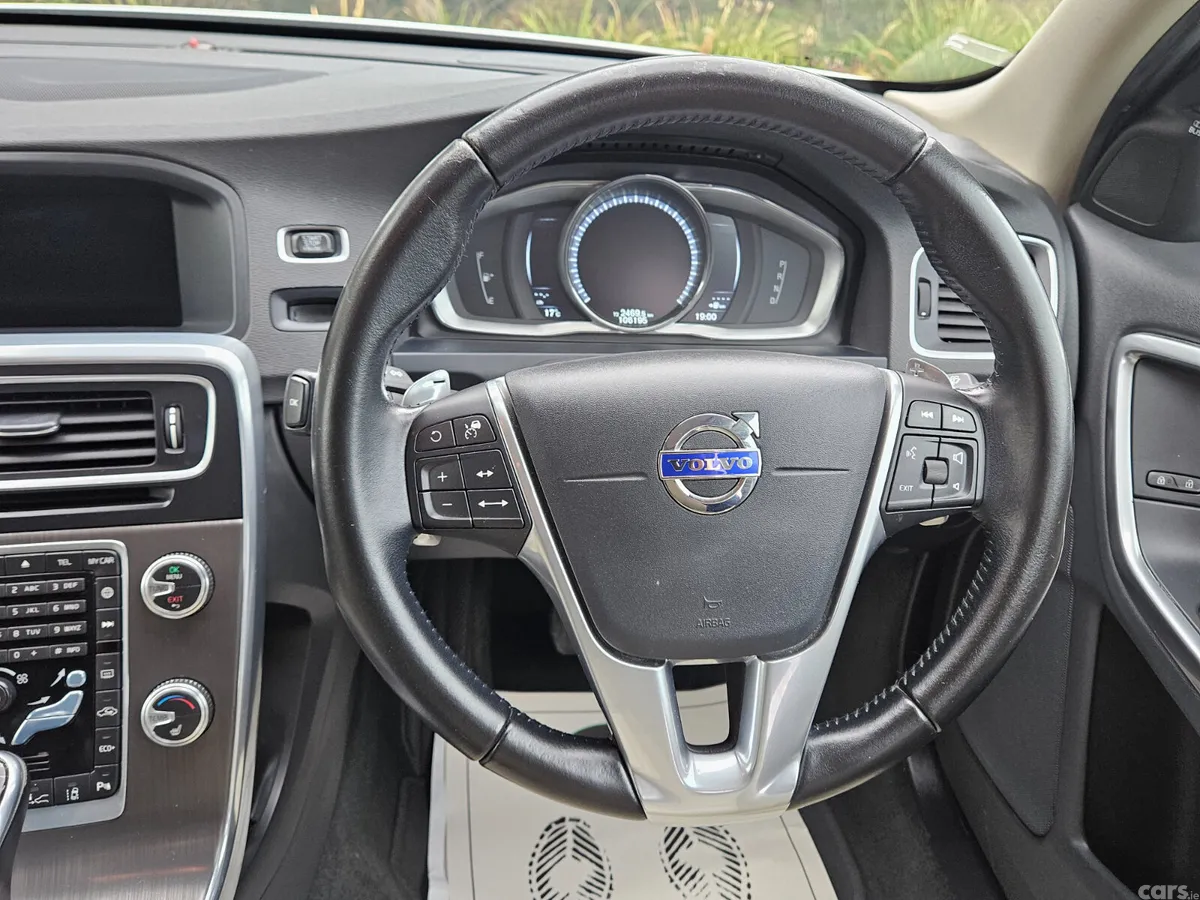 Volvo V60 Estate, Diesel, 2016, White