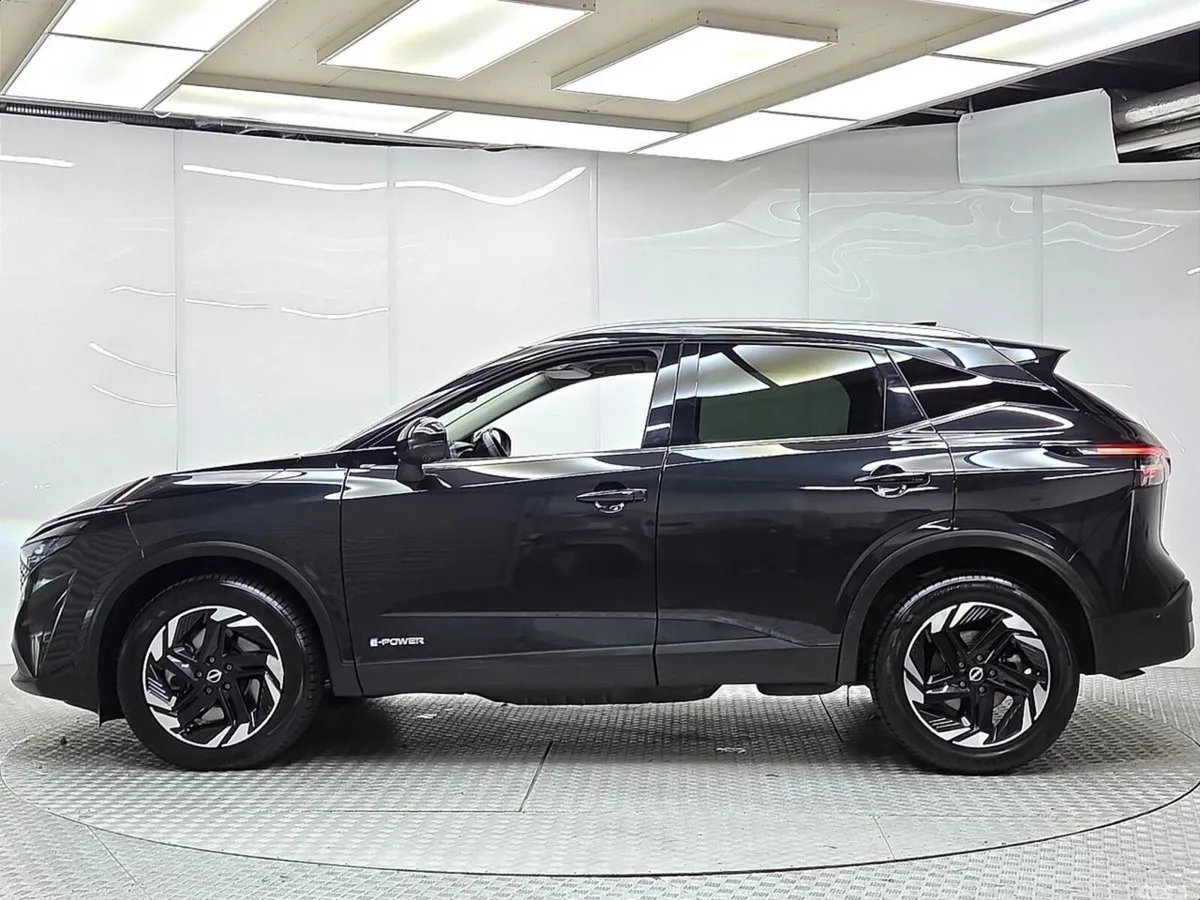 Nissan Qashqai MPV, Petrol Hybrid, 2026, Black