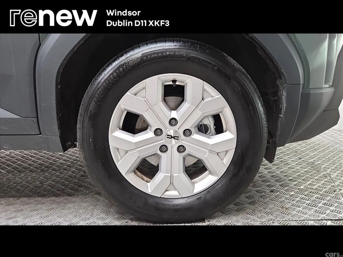 Dacia Duster SUV, Petrol Hybrid, 2026, Grey