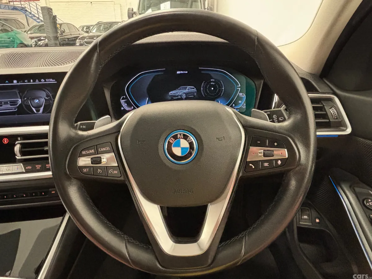 BMW 3-Series Estate, Petrol Plug-in Hybrid, 2022, Grey