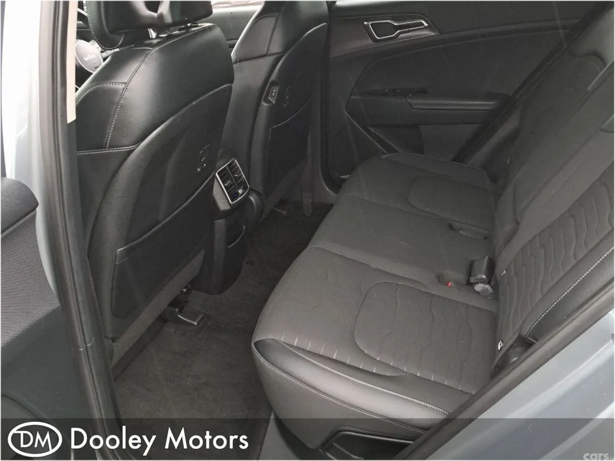 Kia Sportage SUV, Petrol Plug-in Hybrid, 2023, Grey