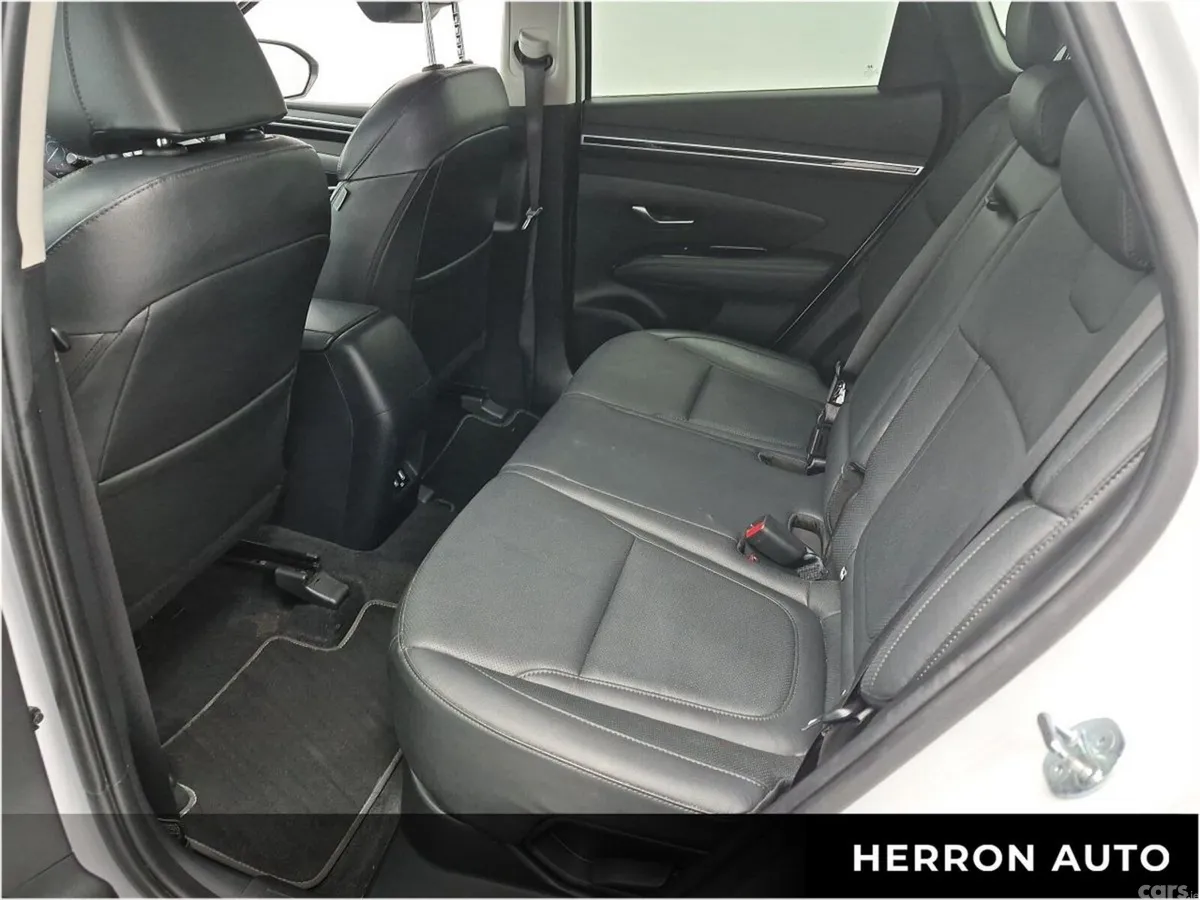 Hyundai Tucson SUV, Petrol Hybrid, 2023, White