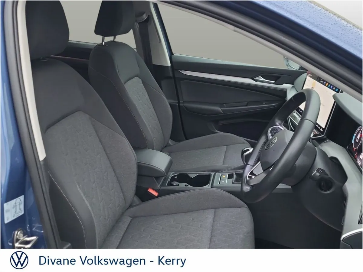 Volkswagen Golf Hatchback, Diesel, 2026, Blue