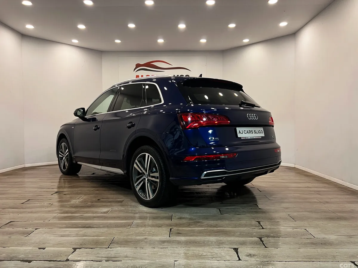 Audi Q5 SUV, Diesel, 2019, Blue